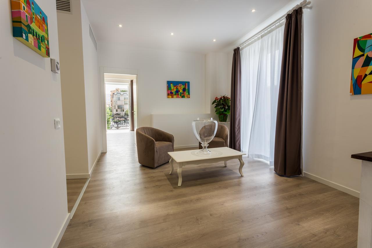 Porta Maqueda Bed & Breakfast Palermo Bagian luar foto