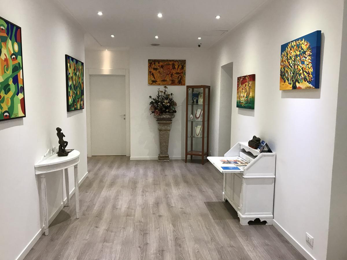 Porta Maqueda Bed & Breakfast Palermo Bagian luar foto