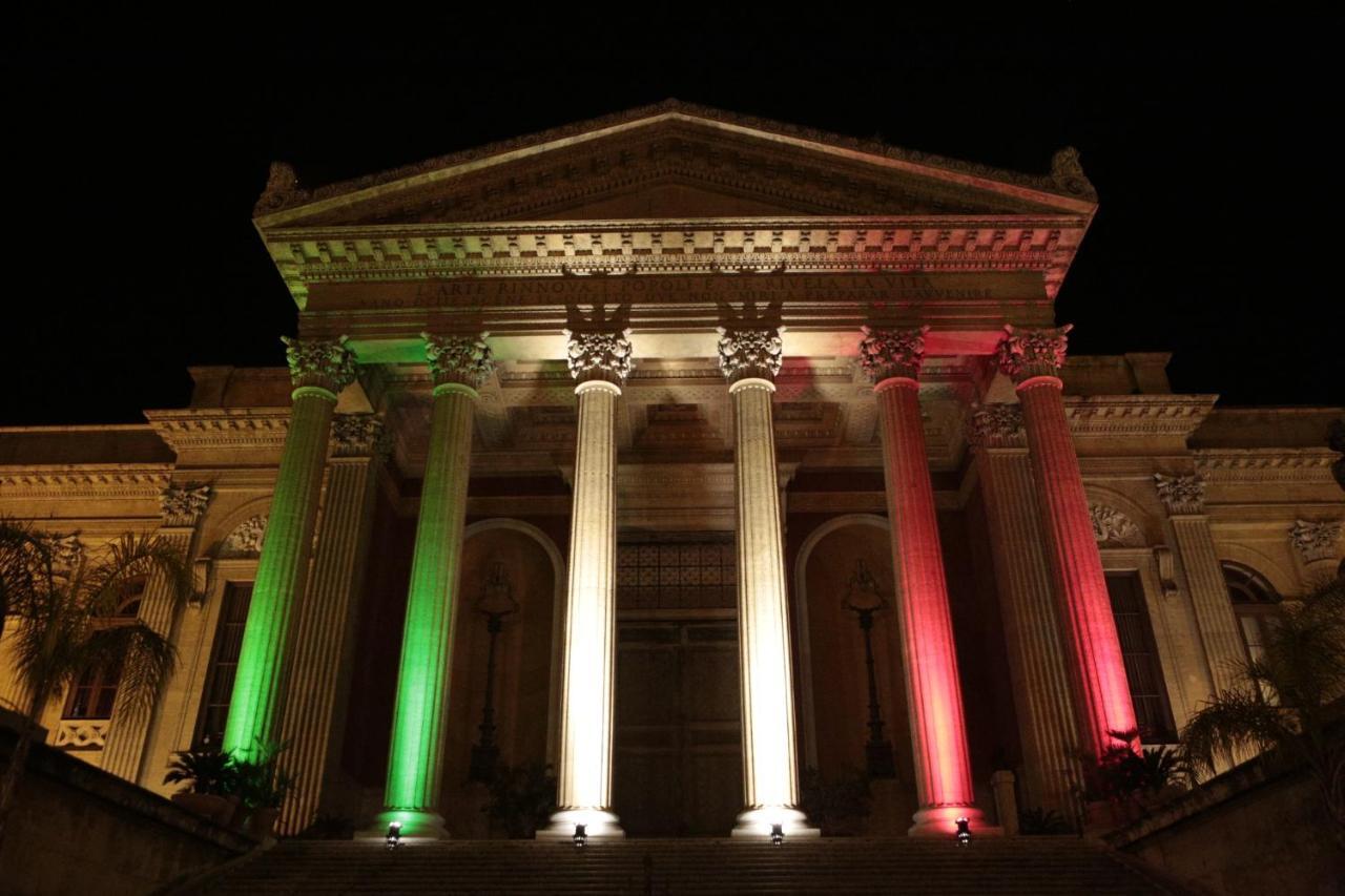 Porta Maqueda Bed & Breakfast Palermo Bagian luar foto